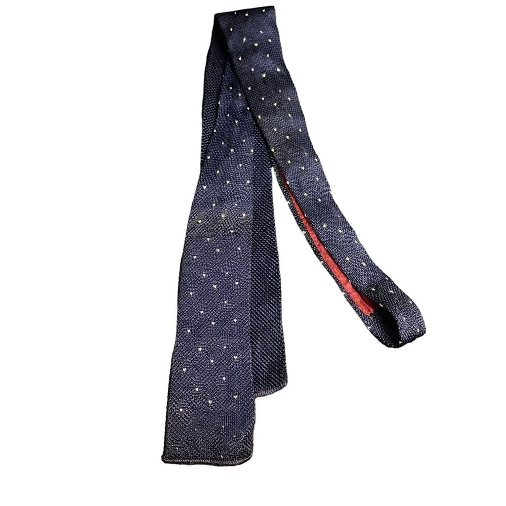 #6878 Handmade Knit Navy Blue Tiny White Hearts Mens Necktie, Tie 2.25 in wide